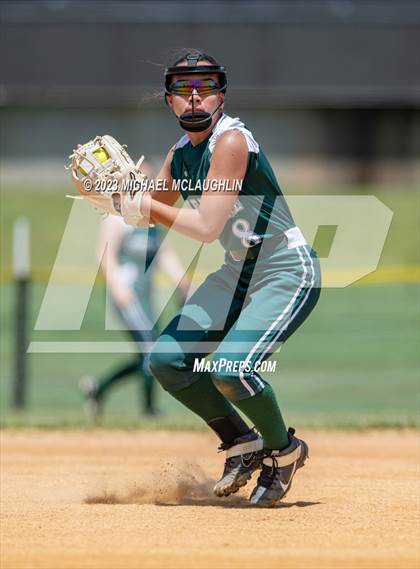 Thumbnail 3 in Carle Place vs. Seaford (NYSPHSAA Section VIII Class B Final Game 1) photogallery.
