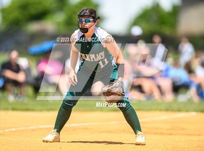 Thumbnail 3 in Carle Place vs. Seaford (NYSPHSAA Section VIII Class B Final Game 1) photogallery.