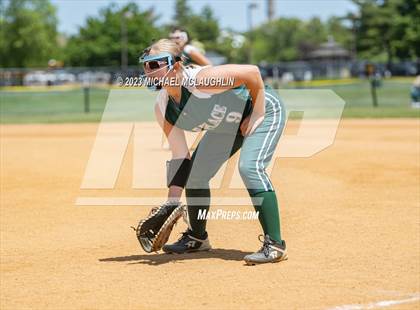 Thumbnail 1 in Carle Place vs. Seaford (NYSPHSAA Section VIII Class B Final Game 1) photogallery.