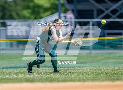 Thumbnail 1 in Carle Place vs. Seaford (NYSPHSAA Section VIII Class B Final Game 1) photogallery.