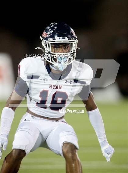 Thumbnail 3 in Ryan vs Fossil Ridge photogallery.
