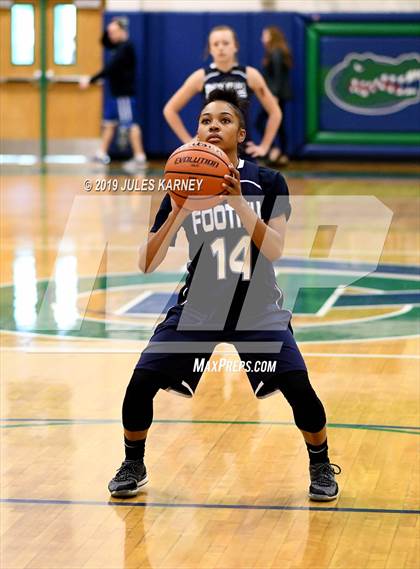 Thumbnail 2 in Dimond vs Foothill (Gator Winter Classic) photogallery.