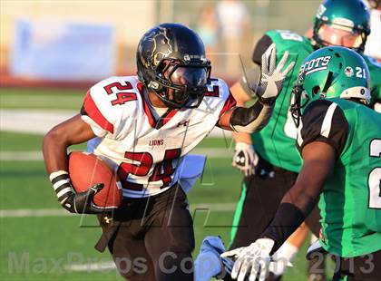 Thumbnail 2 in Oaks Christian vs. Upland (Honor Bowl) photogallery.