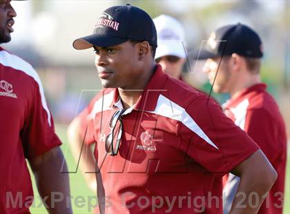 Thumbnail 1 in Oaks Christian vs. Upland (Honor Bowl) photogallery.
