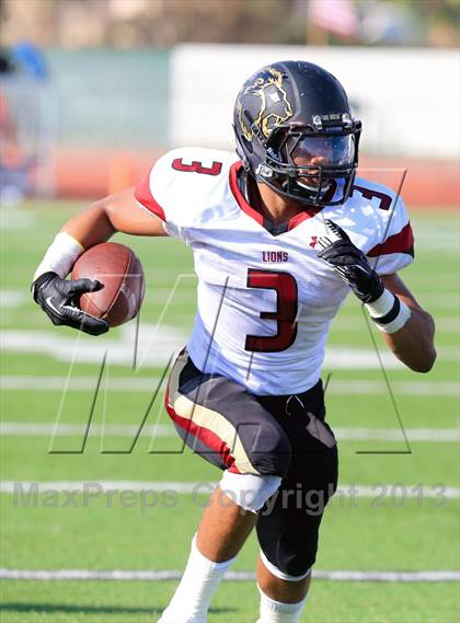 Thumbnail 3 in Oaks Christian vs. Upland (Honor Bowl) photogallery.
