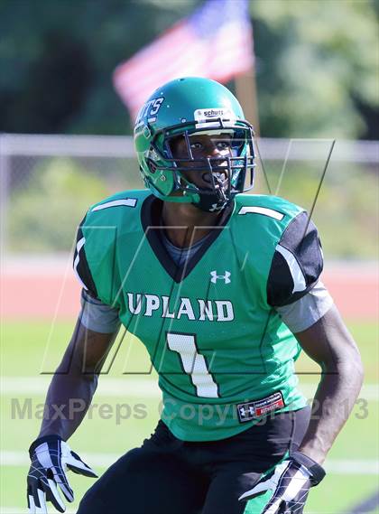 Thumbnail 1 in Oaks Christian vs. Upland (Honor Bowl) photogallery.