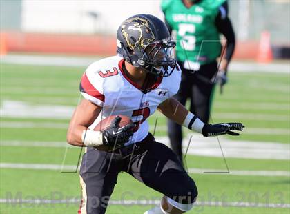 Thumbnail 1 in Oaks Christian vs. Upland (Honor Bowl) photogallery.