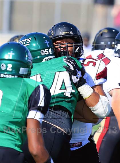 Thumbnail 3 in Oaks Christian vs. Upland (Honor Bowl) photogallery.