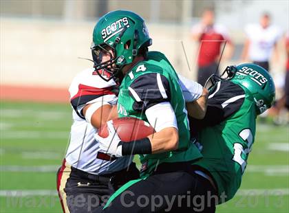 Thumbnail 2 in Oaks Christian vs. Upland (Honor Bowl) photogallery.