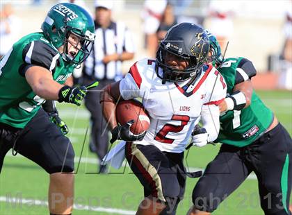 Thumbnail 1 in Oaks Christian vs. Upland (Honor Bowl) photogallery.