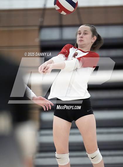 Thumbnail 3 in Oakton vs. Bishop Ireton photogallery.