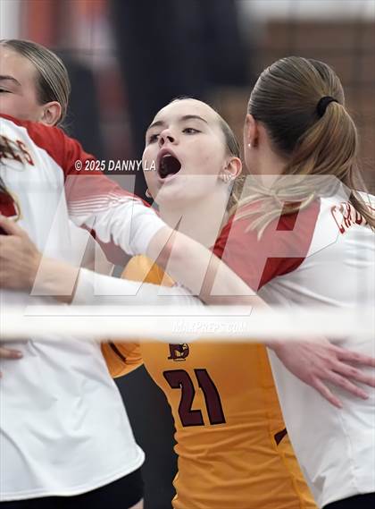 Thumbnail 1 in Oakton vs. Bishop Ireton photogallery.