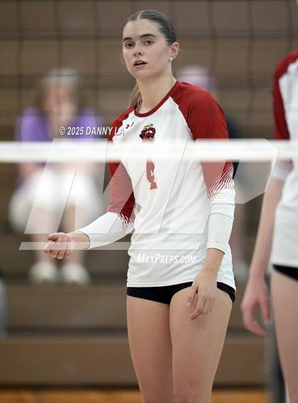 Thumbnail 2 in Oakton vs. Bishop Ireton photogallery.