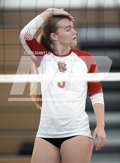 Thumbnail 2 in Oakton vs. Bishop Ireton photogallery.