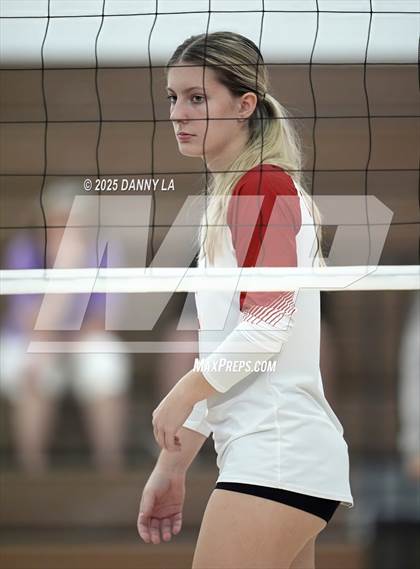 Thumbnail 2 in Oakton vs. Bishop Ireton photogallery.
