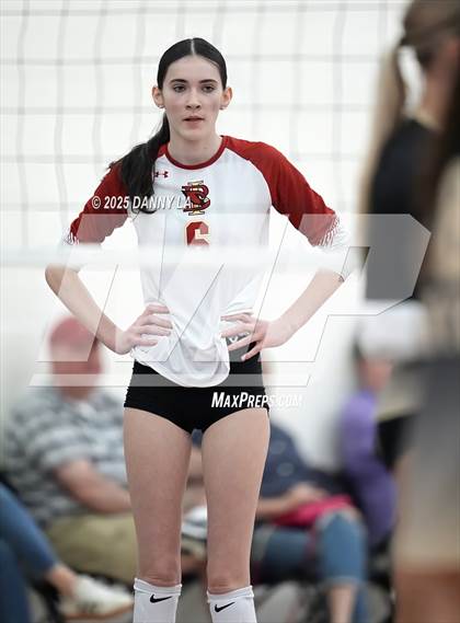 Thumbnail 3 in Oakton vs. Bishop Ireton photogallery.