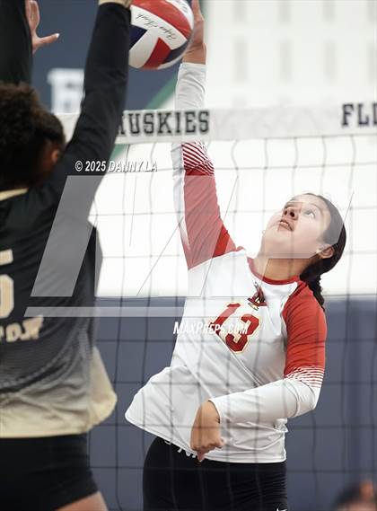 Thumbnail 1 in Oakton vs. Bishop Ireton photogallery.