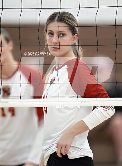 Thumbnail 3 in Oakton vs. Bishop Ireton photogallery.