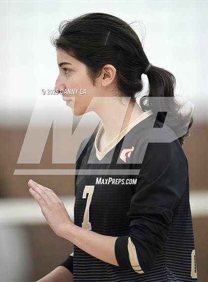 Thumbnail 2 in Oakton vs. Bishop Ireton photogallery.