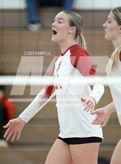 Thumbnail 2 in Oakton vs. Bishop Ireton photogallery.