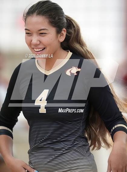 Thumbnail 2 in Oakton vs. Bishop Ireton photogallery.
