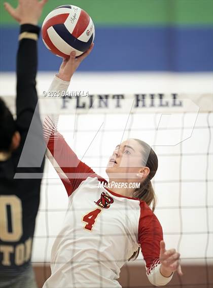 Thumbnail 1 in Oakton vs. Bishop Ireton photogallery.