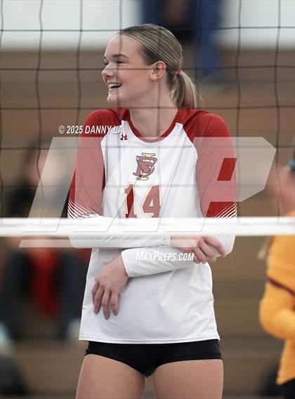 Thumbnail 2 in Oakton vs. Bishop Ireton photogallery.
