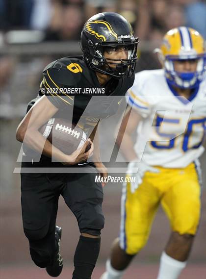 Thumbnail 3 in Kaiser vs Nanakuli (OIA Division 2 Championship) photogallery.