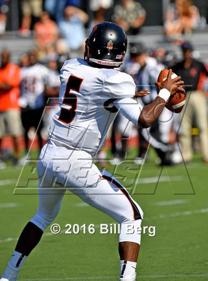 Thumbnail 2 in Stamford @ Darien photogallery.
