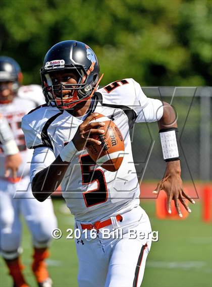 Thumbnail 1 in Stamford @ Darien photogallery.
