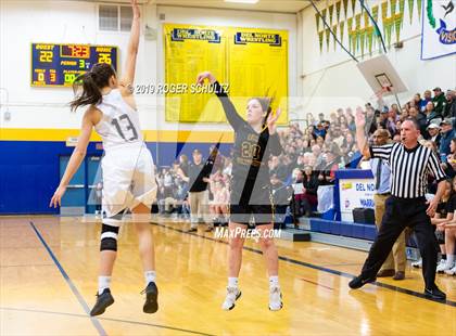 Thumbnail 3 in Del Norte vs. Lick-Wilmerding (CIF D4 Semifinal) photogallery.