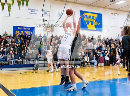 Thumbnail 1 in Del Norte vs. Lick-Wilmerding (CIF D4 Semifinal) photogallery.