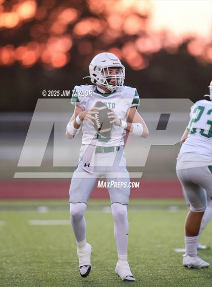 Thumbnail 2 in JV: Santo @ Millsap photogallery.