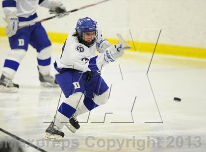 Thumbnail 1 in Darien vs. Ridgefield (FCIAC Semifinal) photogallery.