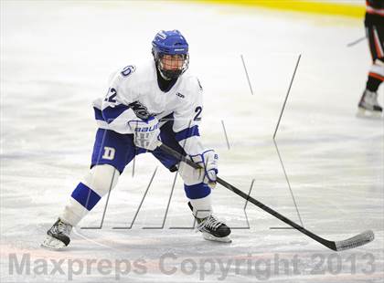 Thumbnail 1 in Darien vs. Ridgefield (FCIAC Semifinal) photogallery.