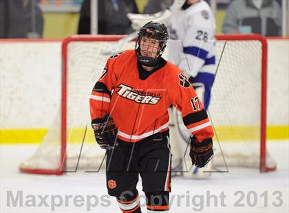 Thumbnail 3 in Darien vs. Ridgefield (FCIAC Semifinal) photogallery.
