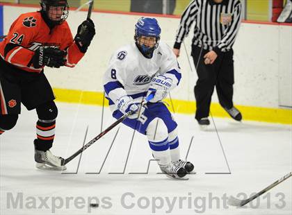 Thumbnail 3 in Darien vs. Ridgefield (FCIAC Semifinal) photogallery.