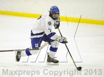 Thumbnail 1 in Darien vs. Ridgefield (FCIAC Semifinal) photogallery.
