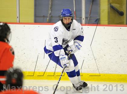 Thumbnail 3 in Darien vs. Ridgefield (FCIAC Semifinal) photogallery.