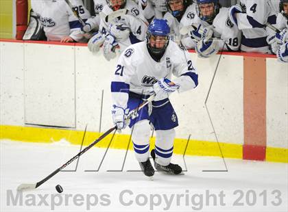 Thumbnail 3 in Darien vs. Ridgefield (FCIAC Semifinal) photogallery.