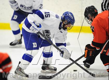 Thumbnail 1 in Darien vs. Ridgefield (FCIAC Semifinal) photogallery.