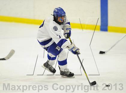 Thumbnail 3 in Darien vs. Ridgefield (FCIAC Semifinal) photogallery.