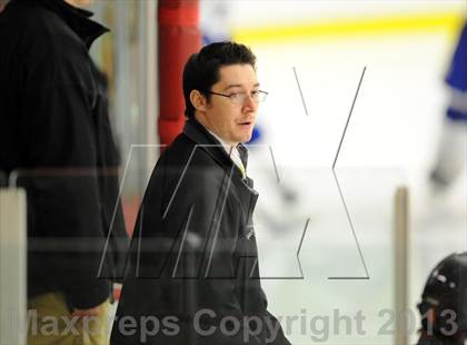 Thumbnail 2 in Darien vs. Ridgefield (FCIAC Semifinal) photogallery.