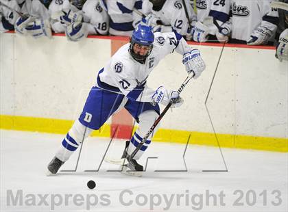 Thumbnail 2 in Darien vs. Ridgefield (FCIAC Semifinal) photogallery.