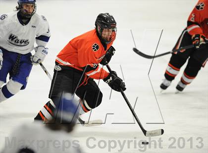Thumbnail 1 in Darien vs. Ridgefield (FCIAC Semifinal) photogallery.