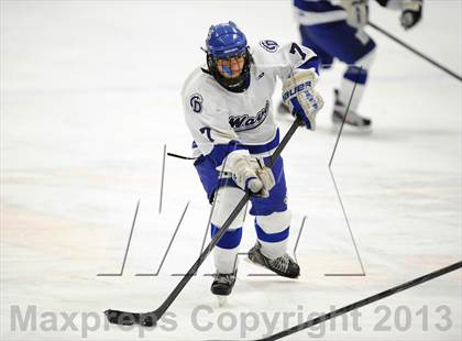 Thumbnail 3 in Darien vs. Ridgefield (FCIAC Semifinal) photogallery.