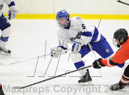 Thumbnail 2 in Darien vs. Ridgefield (FCIAC Semifinal) photogallery.
