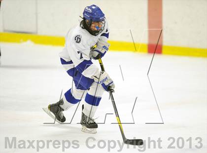Thumbnail 1 in Darien vs. Ridgefield (FCIAC Semifinal) photogallery.