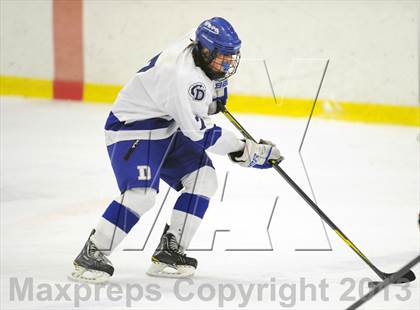 Thumbnail 2 in Darien vs. Ridgefield (FCIAC Semifinal) photogallery.