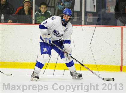 Thumbnail 3 in Darien vs. Ridgefield (FCIAC Semifinal) photogallery.